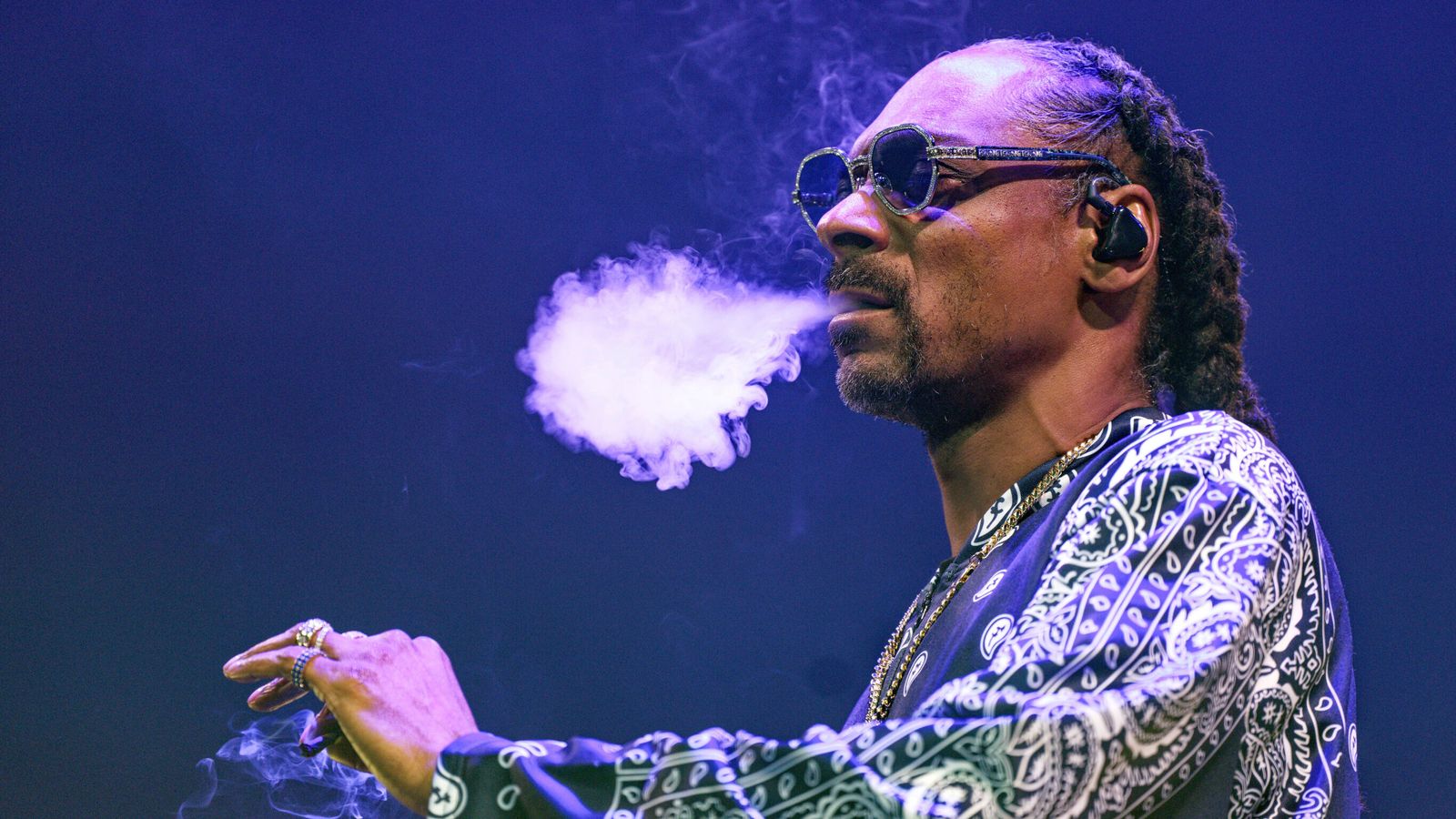 Snoop Dogg smette di fumare! O forse no...